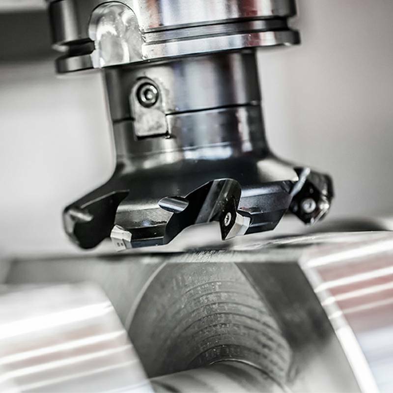 金属连接器相比塑胶连接器有哪些优势?